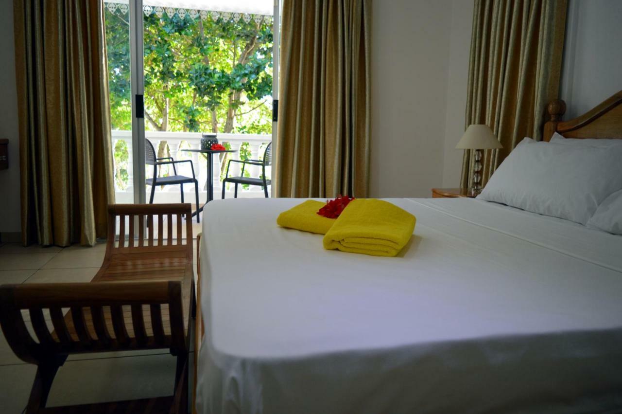 Sundown Beach Villa Glacis  Екстериор снимка