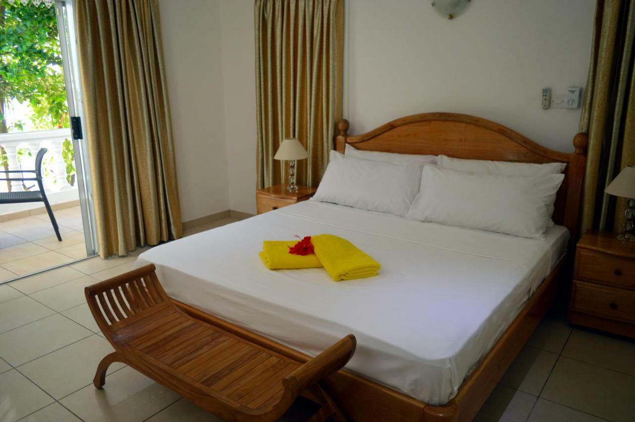 Sundown Beach Villa Glacis  Екстериор снимка