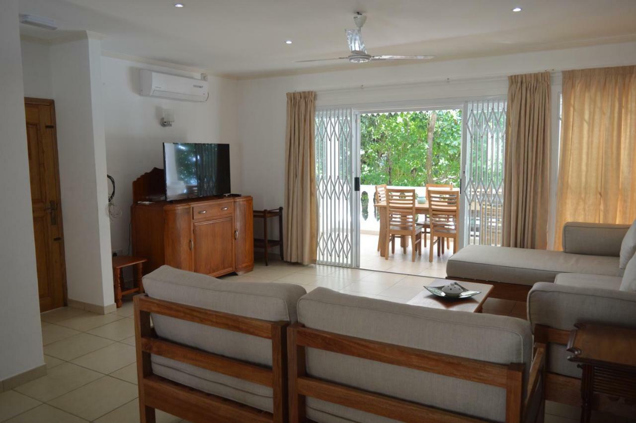 Sundown Beach Villa Glacis  Екстериор снимка